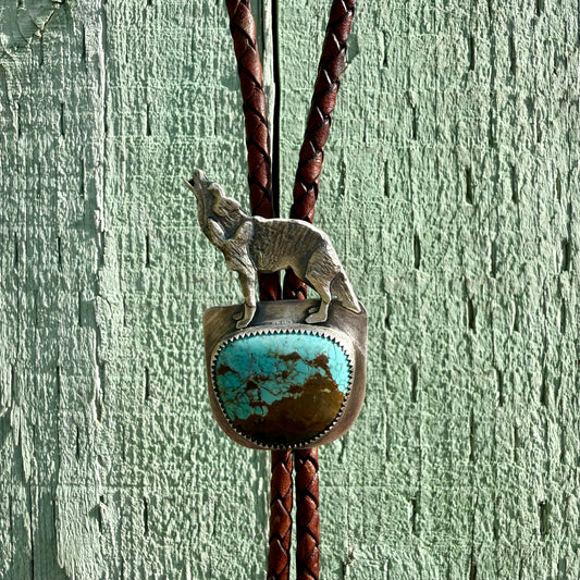 Yipping Coyote Bolo Tie